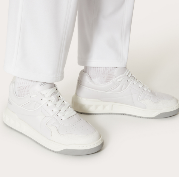 Valentino Garavani One Stud Low Top Nappa Sneaker WY2S0E71NWN0BO - Ảnh 4