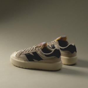 Giay New Balance 302 'Moonbeam Natural Indigo' CT302RC