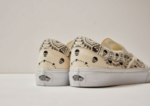 Giay Vans Classic Slip-On 'Bandana Classic White' VN0A33TB42S