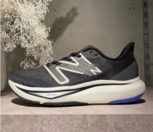 Giay New Balance FuelCell Rebel v3 'Black' WFCXMB3