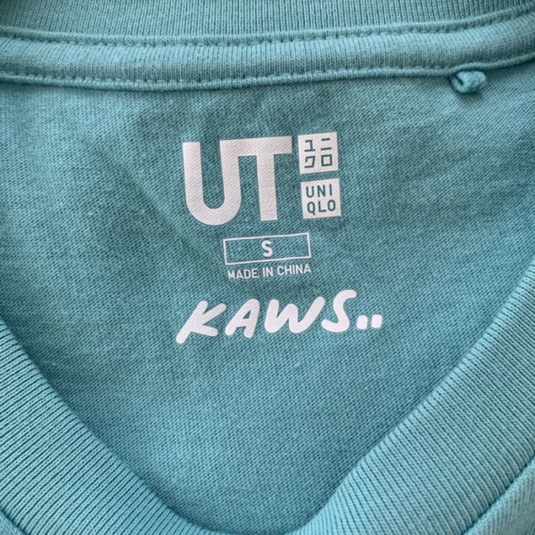 KAWS x Uniqlo Blue BFF Tee Green KW-UBLBFFTGN - Ảnh 2