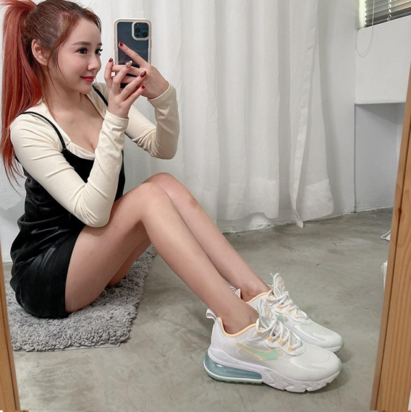 Giay Nike Air Max 270 React 'Light Dew Lagoon Pulse' DJ3027-100
