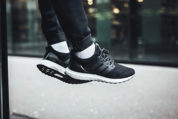 Giày Adidas Wmns UltraBoost 4.0 'Core Black' BB6149 - Ảnh 7