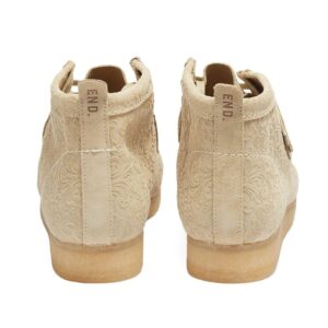 Giay Clarks x END Wallabee Boots 'Maple Floral' 261-63445