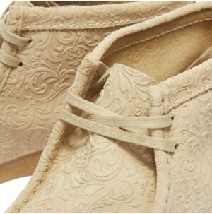 Giay Clarks x END Wallabee Boots 'Maple Floral' 261-63445