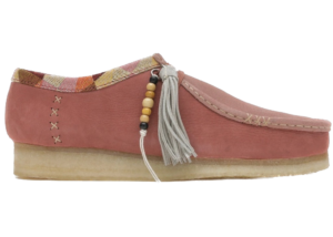 Giay Clarks x END Wallabee 'Pink' 261-50698