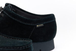 Giay Clarks Wallabee Gore-Tex 'Black Suede' 261-49449