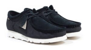 Giay Clarks Wallabee Gore-Tex 'Black Canvas' 261-60315
