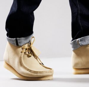 Giay Clarks Wallabee Boot 'Maple Suede' 261-55516