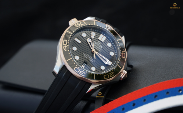 Đồng Hồ Omega Seamaster Automatic 'Black'  210-22-42-20-01-002 - Ảnh 4