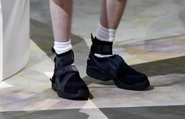 Giày Nike Comme des Garçons Homme Plus x Air Carnivore 'Black' DH0199-001 - Ảnh 2