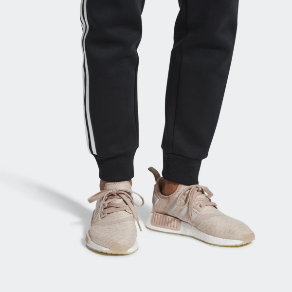 Giày Adidas Wmns NMD_R1 'Chalk Pearl' CQ2012 - Ảnh 5