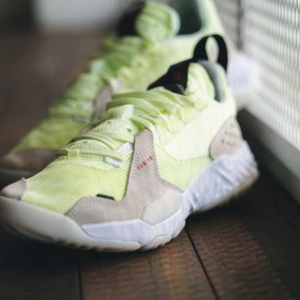 Giay Nike Air Jordan Delta 'Barely Volt' CT1003-700