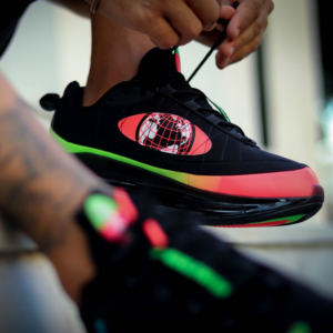 Alternative view of Giày Nike Air Max 720 818 'Worldwide Pack Black' CT1282-001