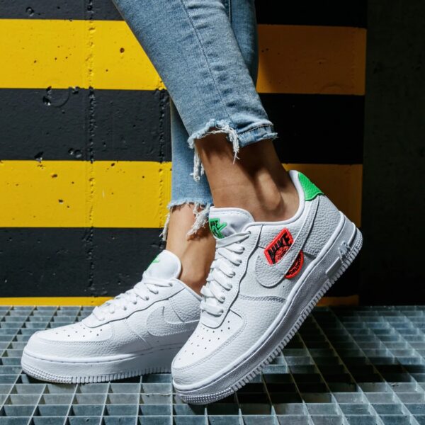 Giày Nike Wmns Air Force 1 '07 SE 'Worldwide Pack Flash Crimson' CT1414-100 - Ảnh 6