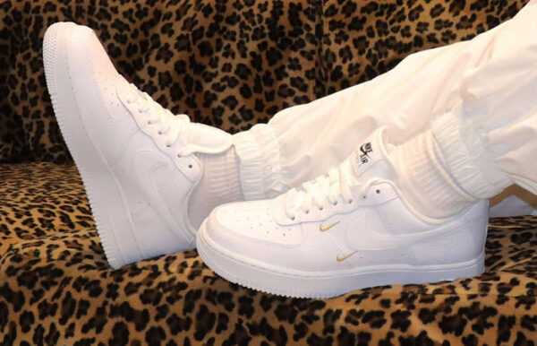 Giày Nike Wmns Air Force 1 '07 Essential 'White Metallic Gold' CT1989-100 - Ảnh 3