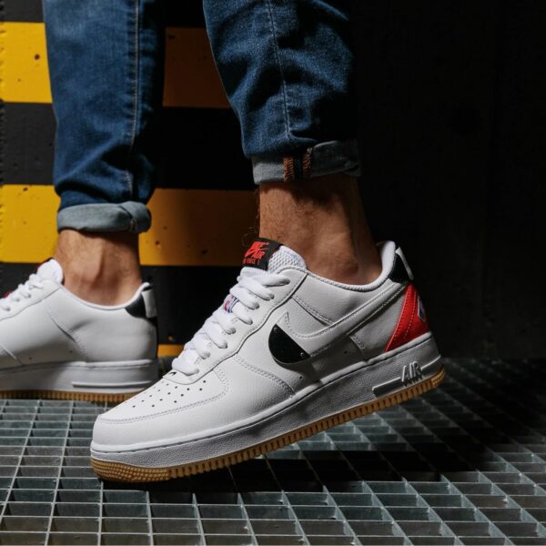 Giày Nike NBA x Air Force 1 '07 LV8 'White Bright Crimson' CT2298-101 - Ảnh 4