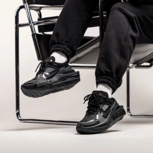 Alternative view of Giày Nike Wmns Fontanka Edge 'Triple Black' CU1450-001