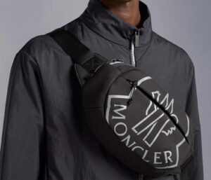 Tui Moncler Cut Belt Bag 'Black' H209A5M00005M1574999