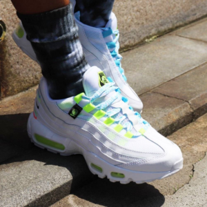 Alternative view of Giày Nike Wmns Air Max 95 SE Worldwide Pack CV9030-100