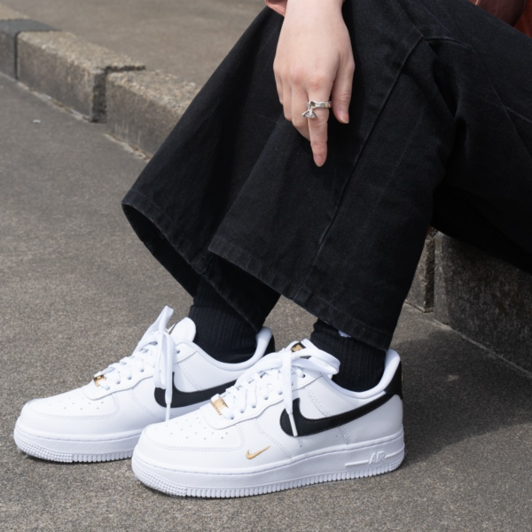 Giày Nike Wmns Air Force 1 '07 Essential 'White Black' CZ0270-102 - Ảnh 4