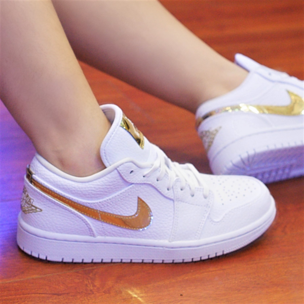 Giày Nike Air Jordan 1 Low 'White Metallic Gold' CZ4776-100 - Ảnh 2