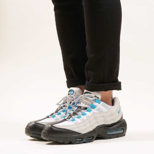 Giày Nike Air Max 95 Laser Blue CZ8684-001 - Ảnh 2