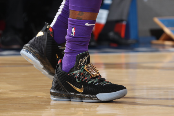 Giày Nike LeBron 16 KC 'Watch The Throne' CI1518-001 - Ảnh 4