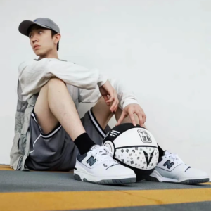 Alternative view of Giày New Balance 550 'Dark Grey' BB550WTG