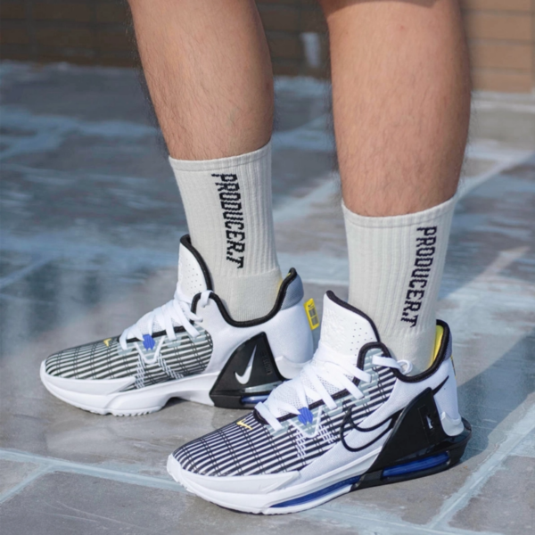 Giay Nike LeBron Witness 6 EP 'White Persian Violet' DC8994-100