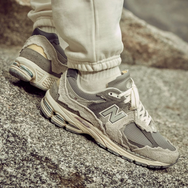 Giày New Balance 2002R Protection Pack 'Rain Cloud' M2002RDA - Ảnh 3