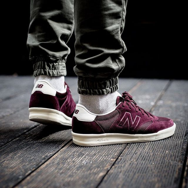 Giày New Balance 300 Burgundy CRT300EF - Ảnh 2