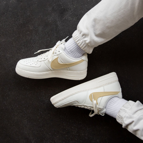 Giày Nike Air Force 1 Low '07 Premium 'Oversize Swoosh Sail' AT4143-101 - Ảnh 5