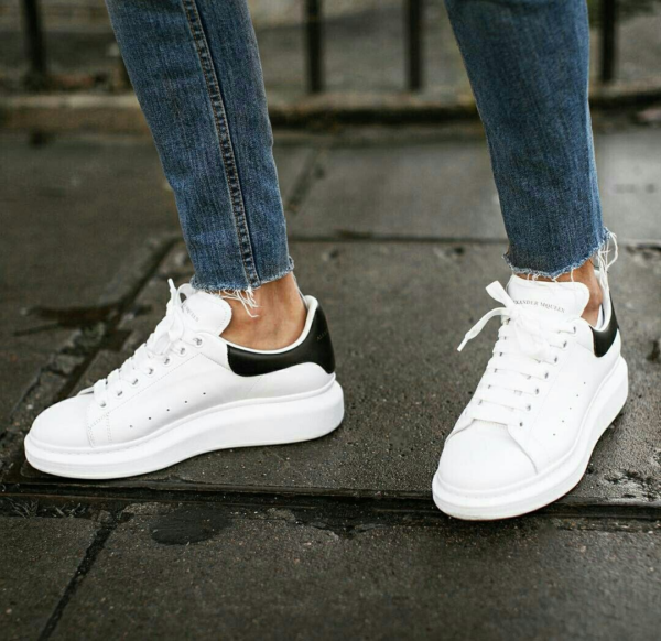 Giày Alexander McQueen Wmns Oversized Sneaker 'White Black' 553770-WHGP7-9061 - Ảnh 5