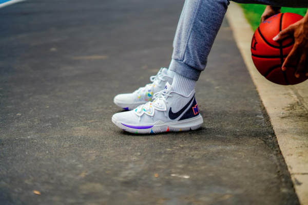 Giày Nike Kyrie 5 'Have A Nike Day' AQ2456-101 - Ảnh 8