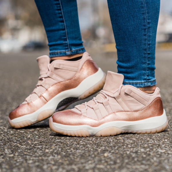 Giày Nike Wmns Air Jordan 11 Low 'Rose Gold' AH7860-105 - Ảnh 5