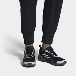 Alternative view of Giày Adidas White Mountaineering x Terrex TWO GTX 'Core Black' DB3006