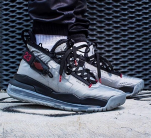 Alternative view of Giày Nike Jordan Proto Max 720 'Metallic Silver' BQ6623-002