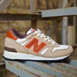 Alternative view of Giày New Balance 1300 'White Sand Red' M1300GB