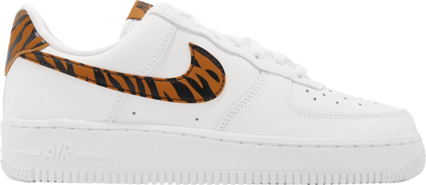 Giay Nike Air Force 1 '07 'Tiger Stripes' DD8959-108