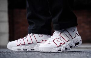 Alternative view of Giày Nike Air More Uptempo 'White Varsity Red' 921948-102