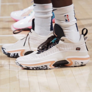 Alternative view of Giày Nike Air Jordan XXXVI Low 'Orewood' DH0832-160