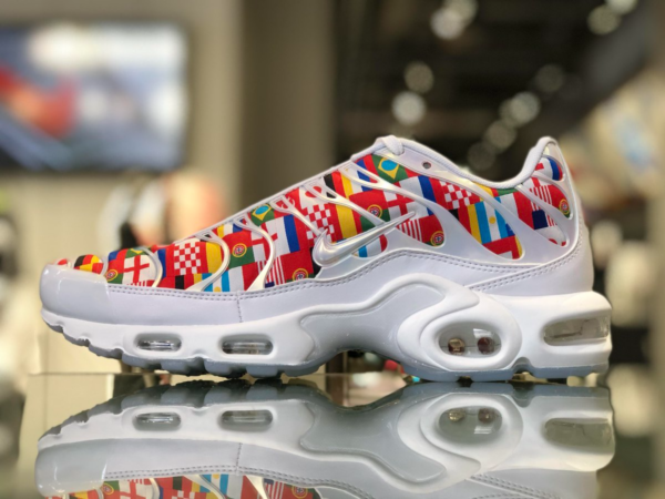 Giày Nike Air Max Plus 'International Flag' AO5117-100 - Ảnh 7