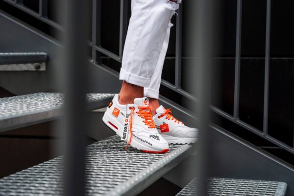 Giày Nike WMNS Air Max 1 Lux' Just Do It' 917691-100 - Ảnh 3