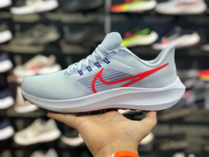 Giay Nike Air Zoom Pegasus 39 'Grey Bright Crimson' DH4071-007