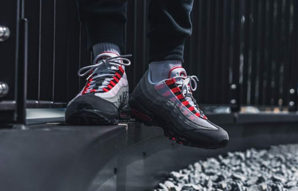 Giày Nike Air Max 95 OG 'Solar Red' AT2865-100 - Ảnh 3