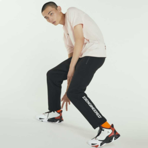 Giay Nike Air Jordan Max Aura 4 'White University Red' DN3687-106