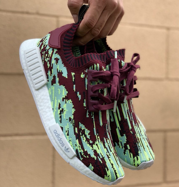 Giày Adidas Sneakersnstuff x NMD_R1 Primeknit 'Datamosh 2.0' DB2843 - Ảnh 3