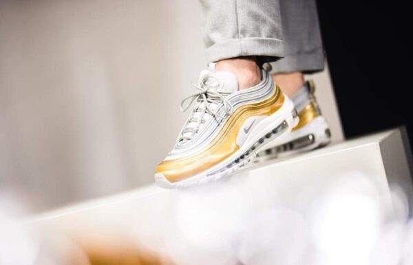 Giày Nike Air Max 97 'Vast Grey Metallic Gold' AQ4137-001 - Ảnh 2