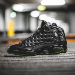Alternative view of Giày Nike Air Jordan 13 Retro Altitude (2017) 414571-042